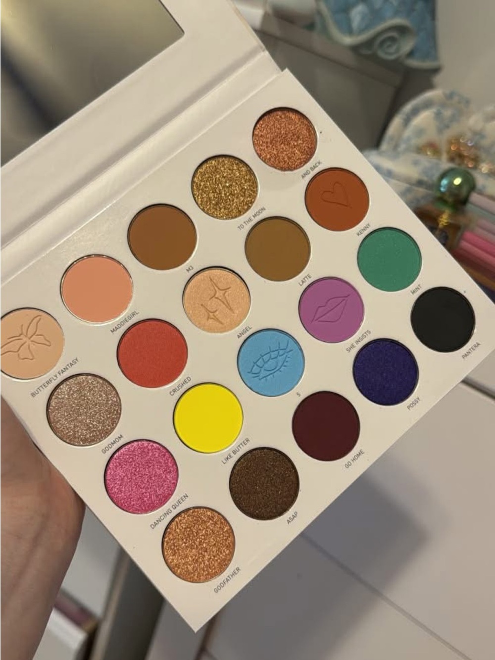 Morphe x Maddie Ziegler palette